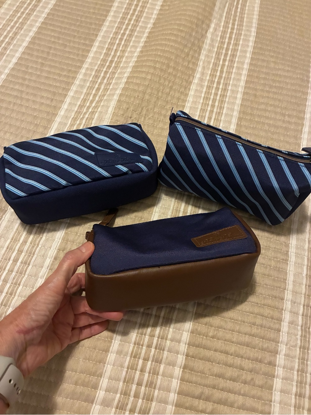 BROOKS BROTHERS Set Navy Blue Travel Pouches NWOT - Picture 2 of 5